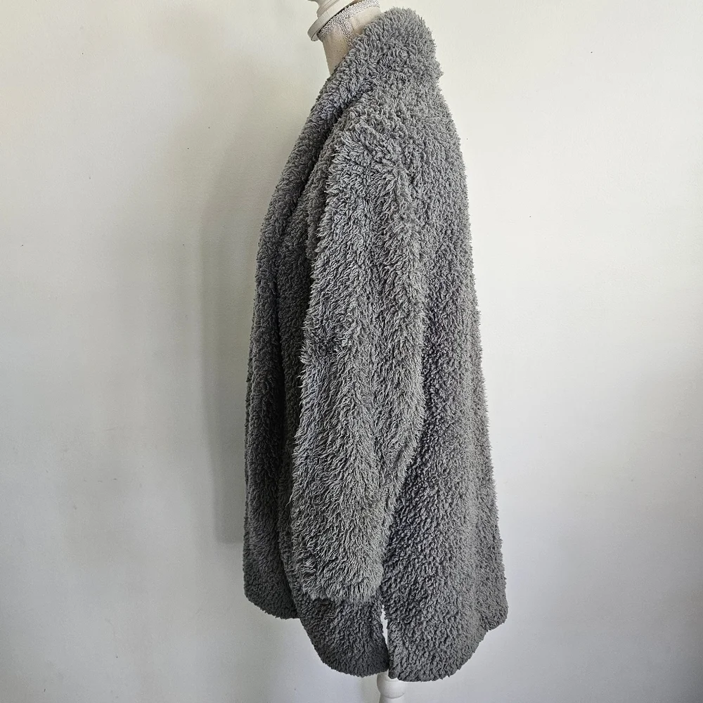Natori Fuzzy Gray Pocket Cardigan Jacket